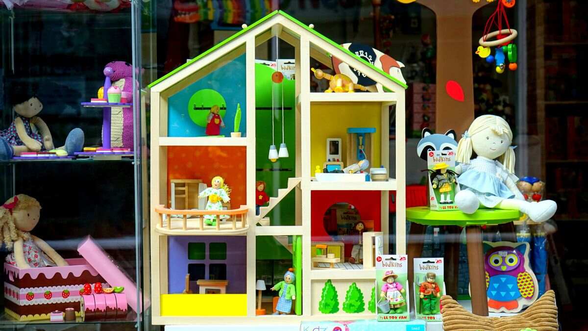 Barbie Doll House: अपनी लाडली परी को दें ये सुन्दर से बार्बी डॉल हाउस का तोहफा 