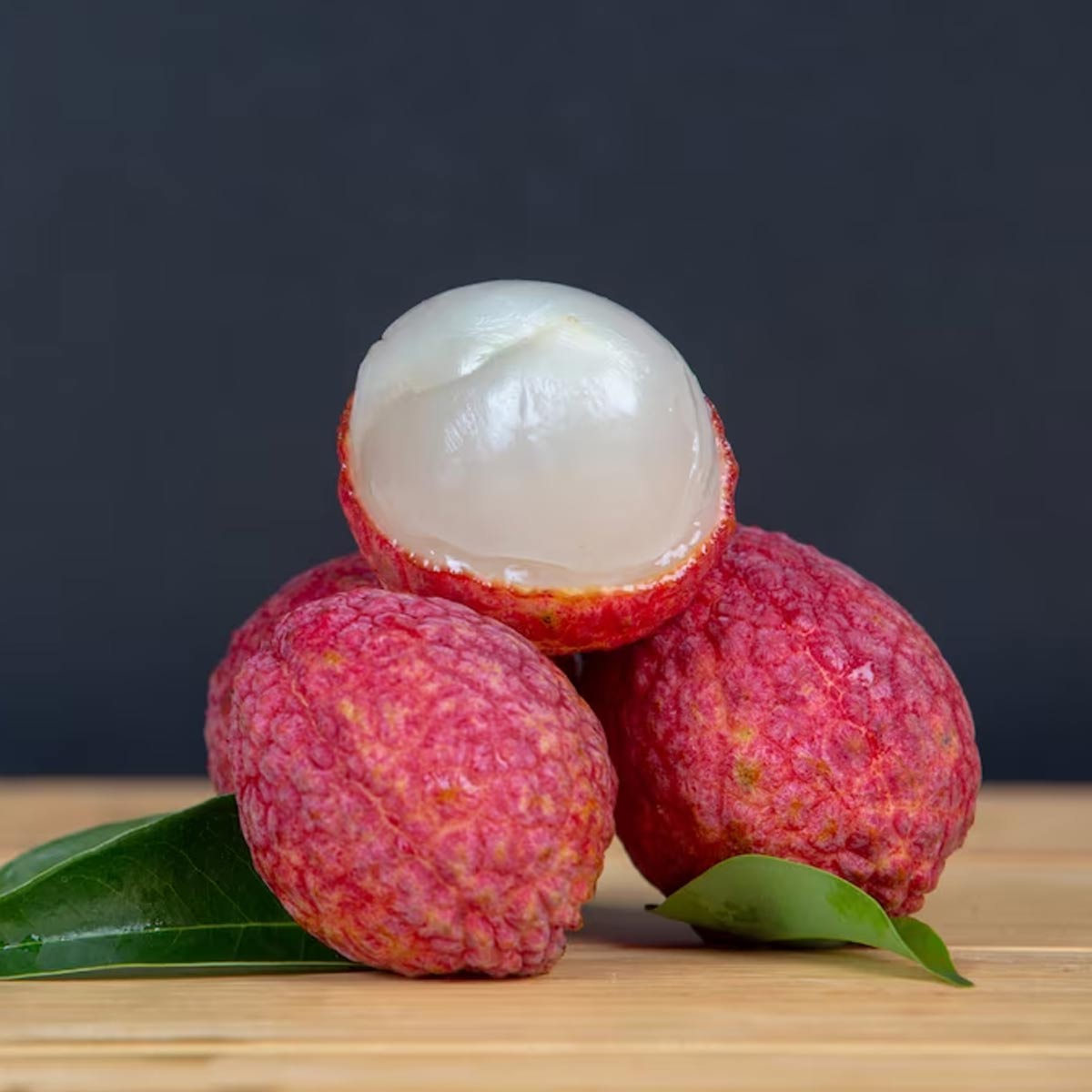 eat litchi during monsoon