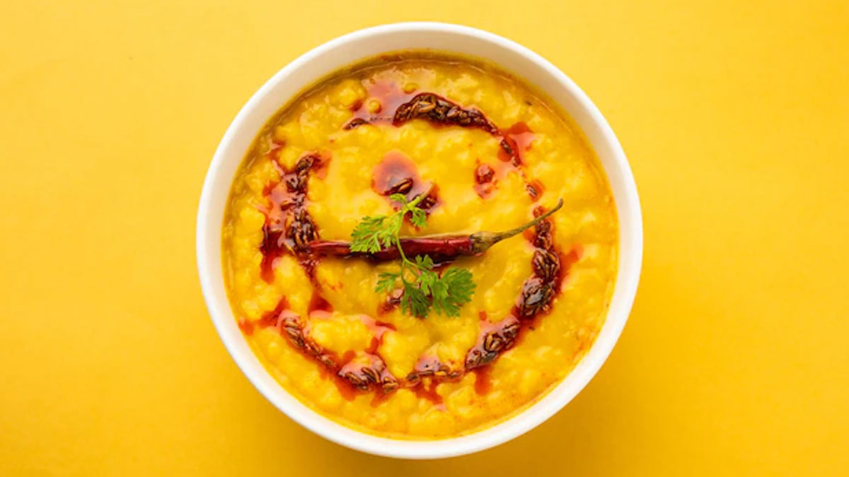 ginger and red pepper to make dal tasty