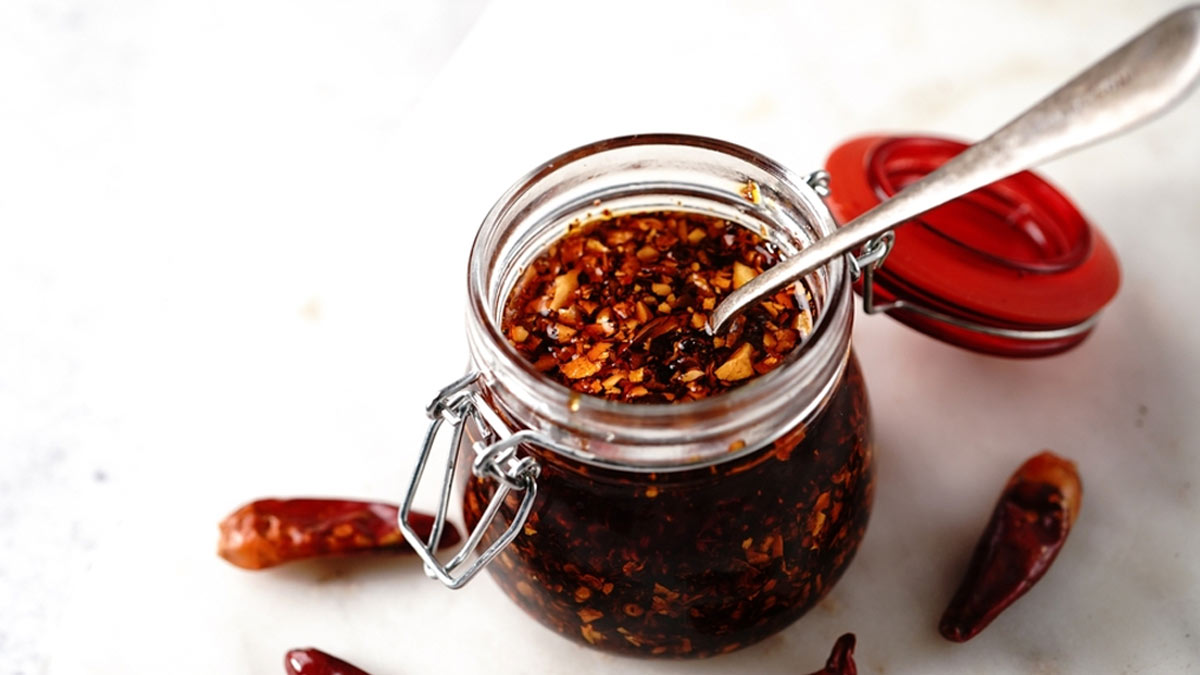 Korean Chilli Oil Recipe: How To Make It At Home, Different Ways To Use ...