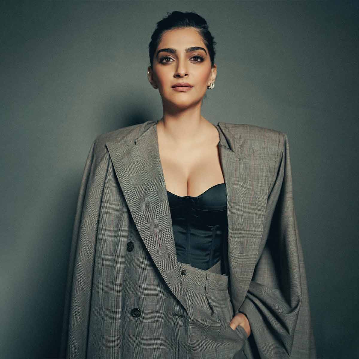 makeup tips for oval face hindi