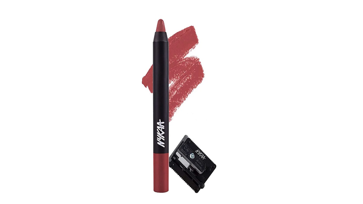 अपने होठों पर चढ़ाए Nykaa Lipstick Shades का रंग और बिखरे हर फंक्शन में ...