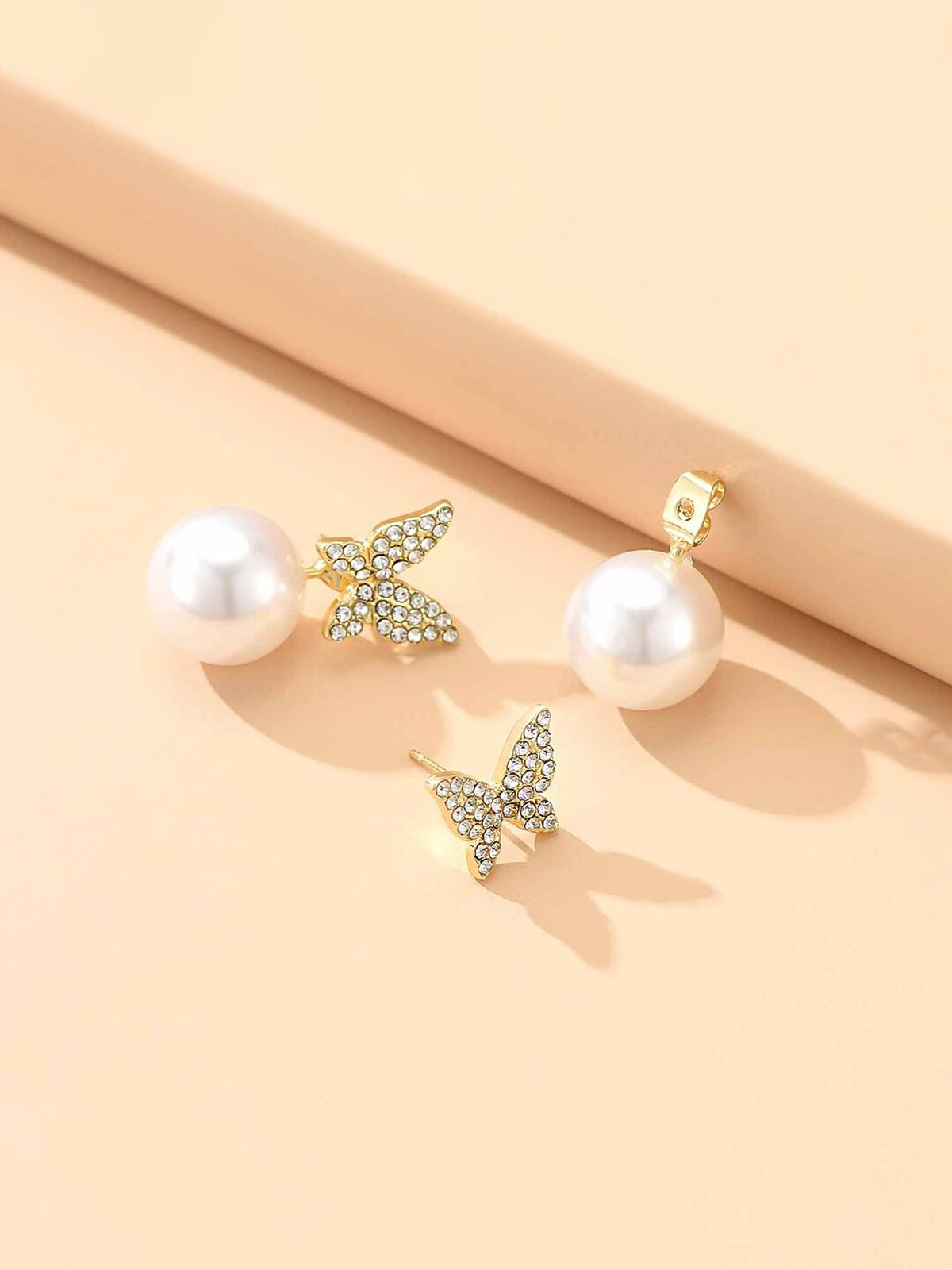 pearl simple earrings