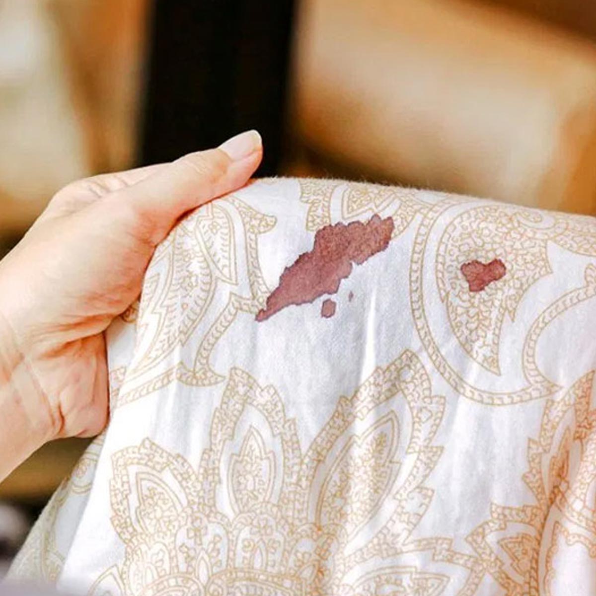 period blood stain removal tips