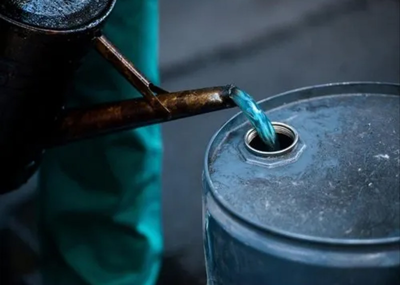 tips to clean switch board with kerosene oil