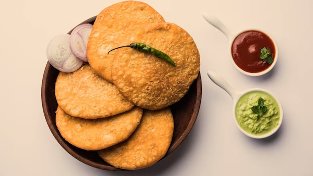 Aloo Pyaaz Ki Kachori