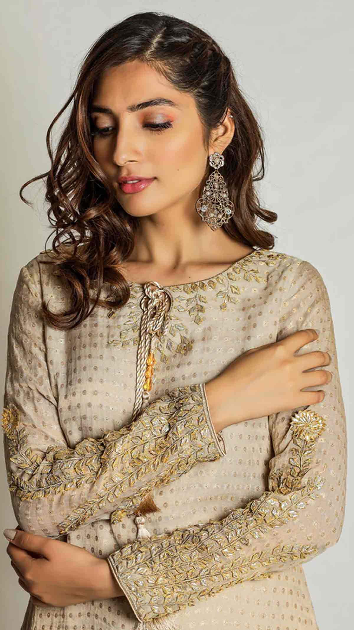 Pakistani kurti outlet neck design