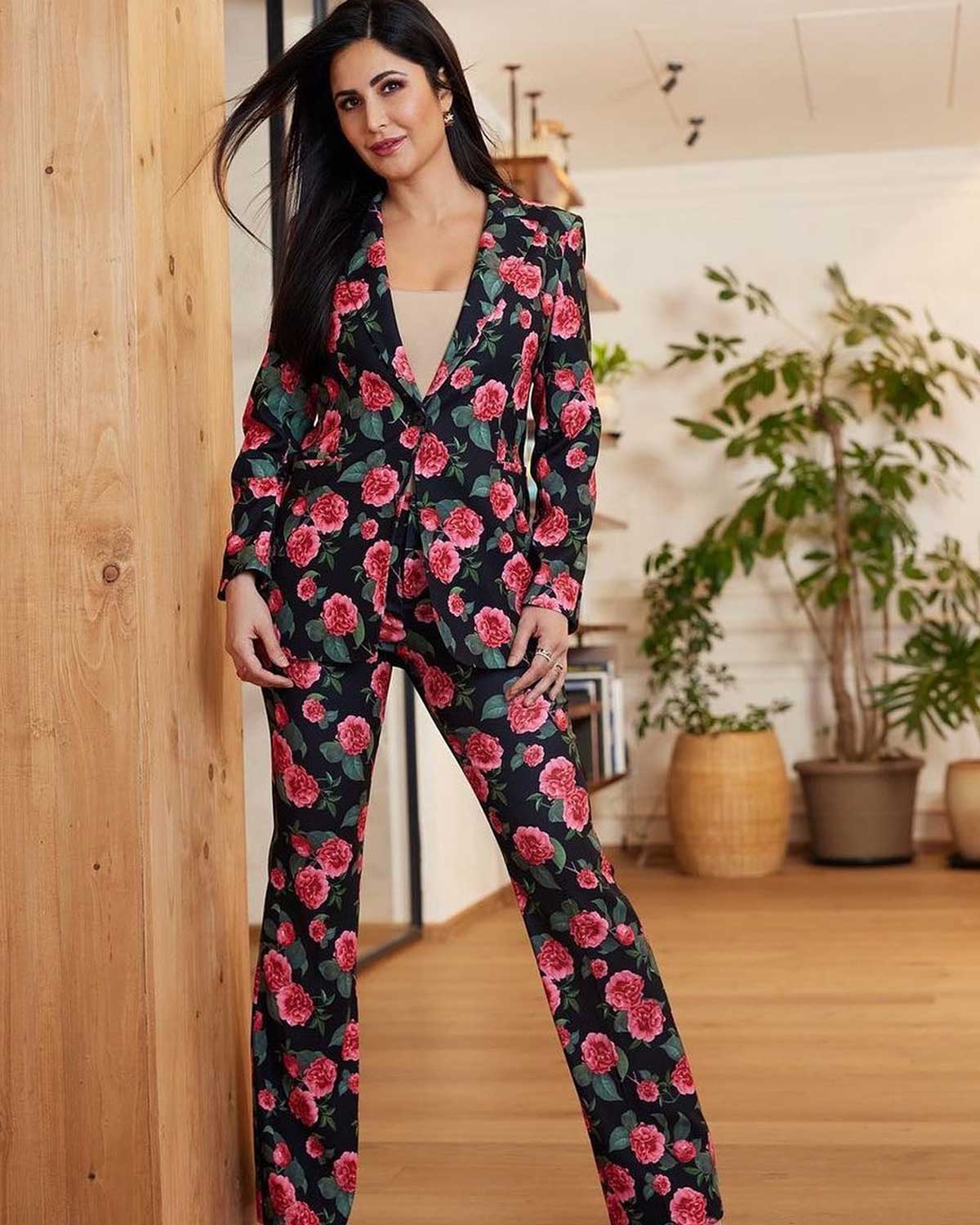 Printed coat with top