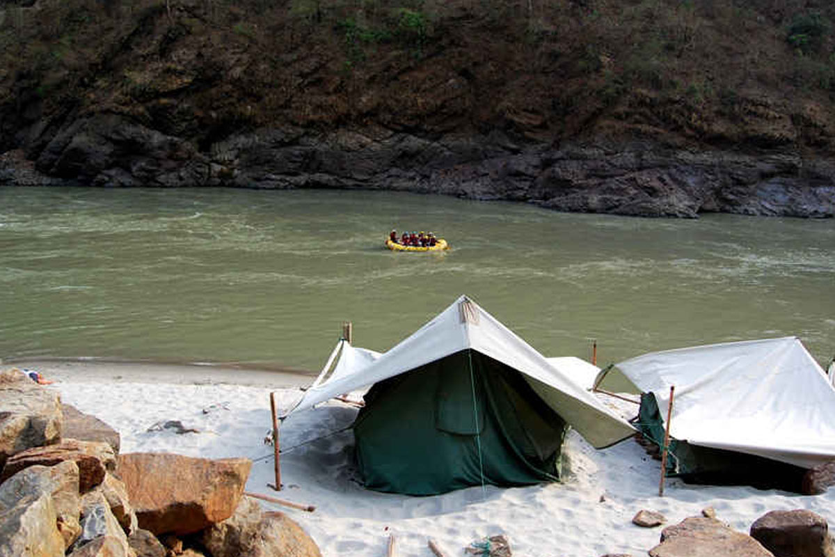 Riverside camp. Кэмп Риверсайд база отдыха. Seaside Camping.