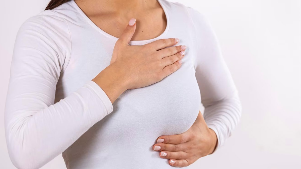 5-possible-causes-for-pain-under-right-breast-elimpid