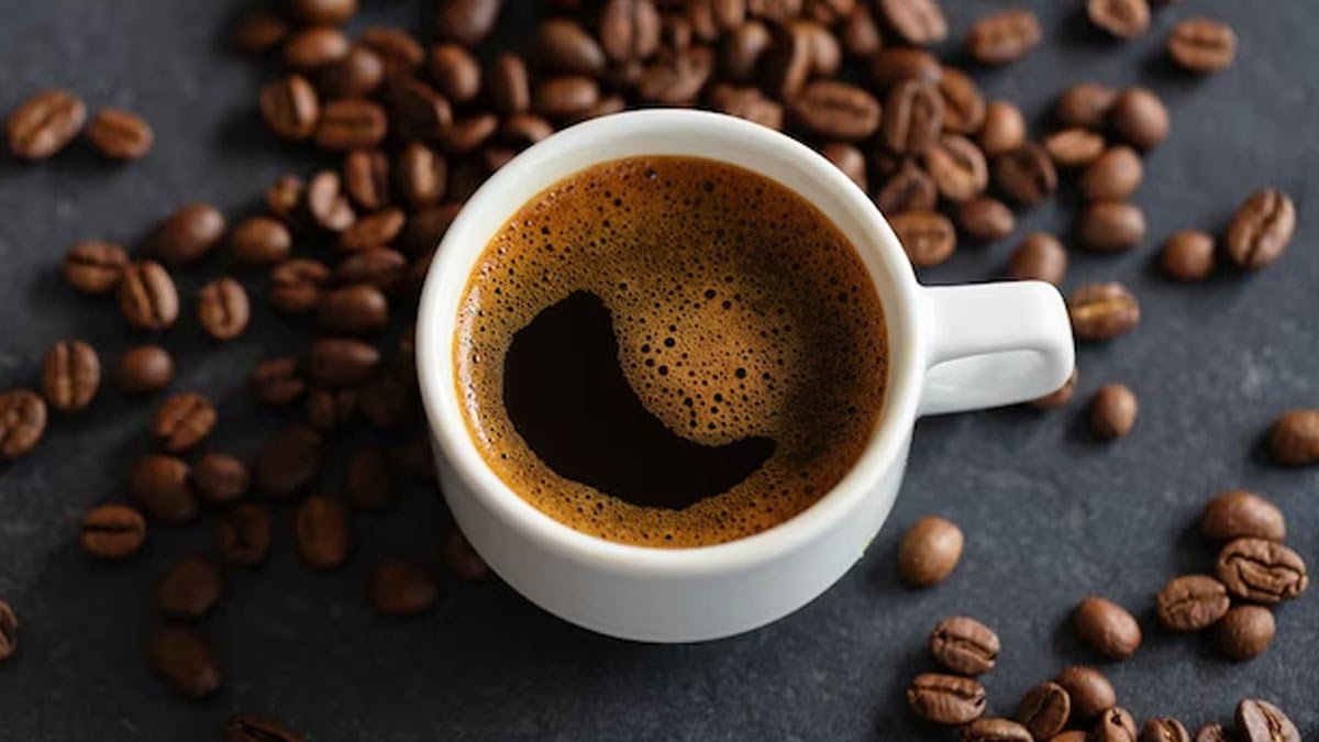 Black Coffee Benefits for Fat Burning: ब्लैक कॉफी से फैट बर्न करने के लिए  इन टिप्स को करें फॉलो | tips to burn fat with black coffee | HerZindagi