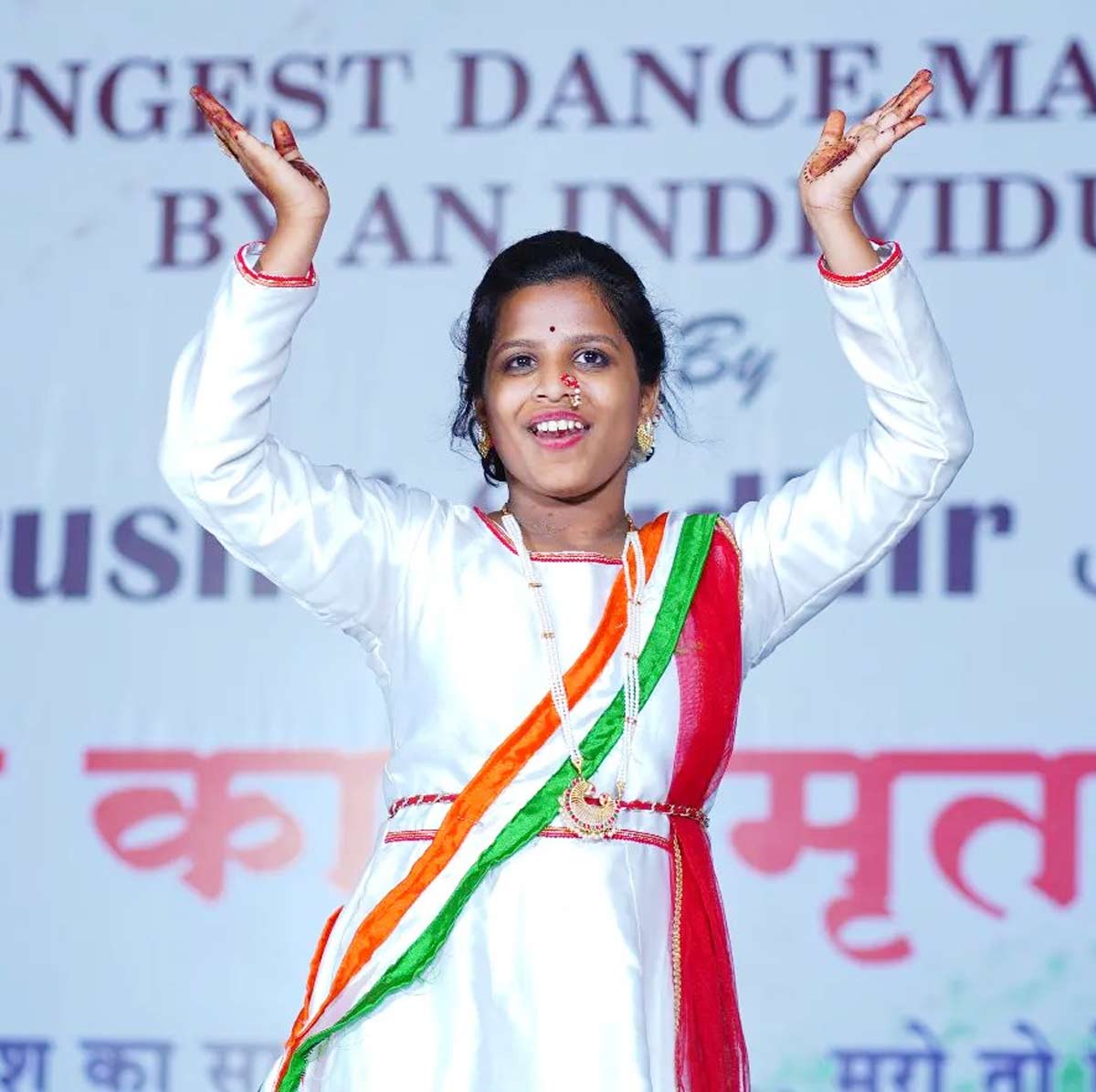 know about srushti sudhir jagtap who sets guinness world record in dance marathon