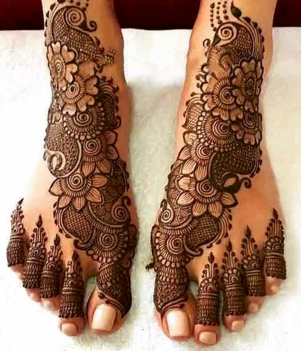mehndi design for foot  bail style