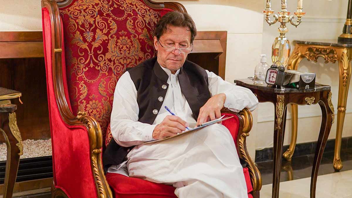 पाकिस्तान में कोई भी प्रधानमंत्री पूरा नहीं कर पाया 5 साल, जानिए वजह