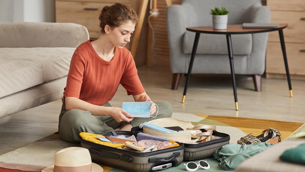 हर ट्रैवलर को पता होनी चाहिए पैकिंग से जुड़े ये हैक्स | packing hacks every  traveler should know | HerZindagi