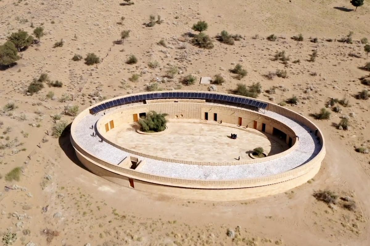 rajkumari ratnavati girls school