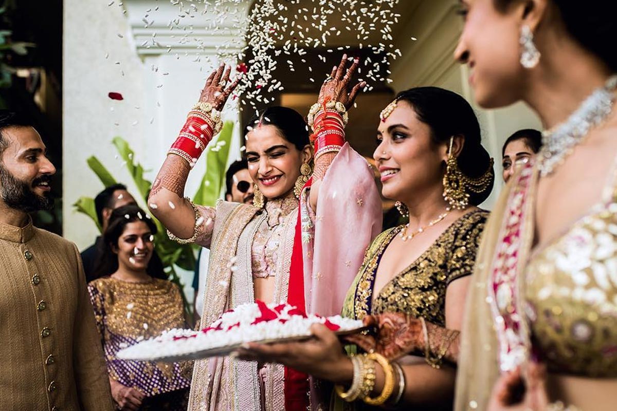 sonam kapoor vidai scene