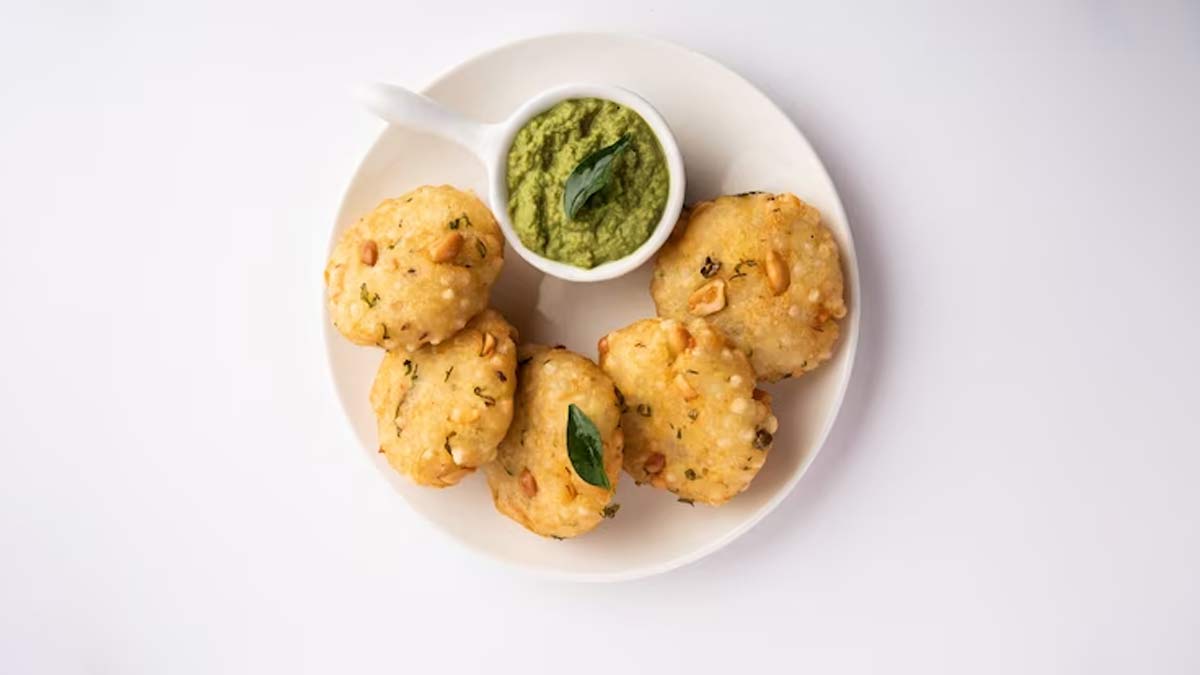 special misal pav in pune