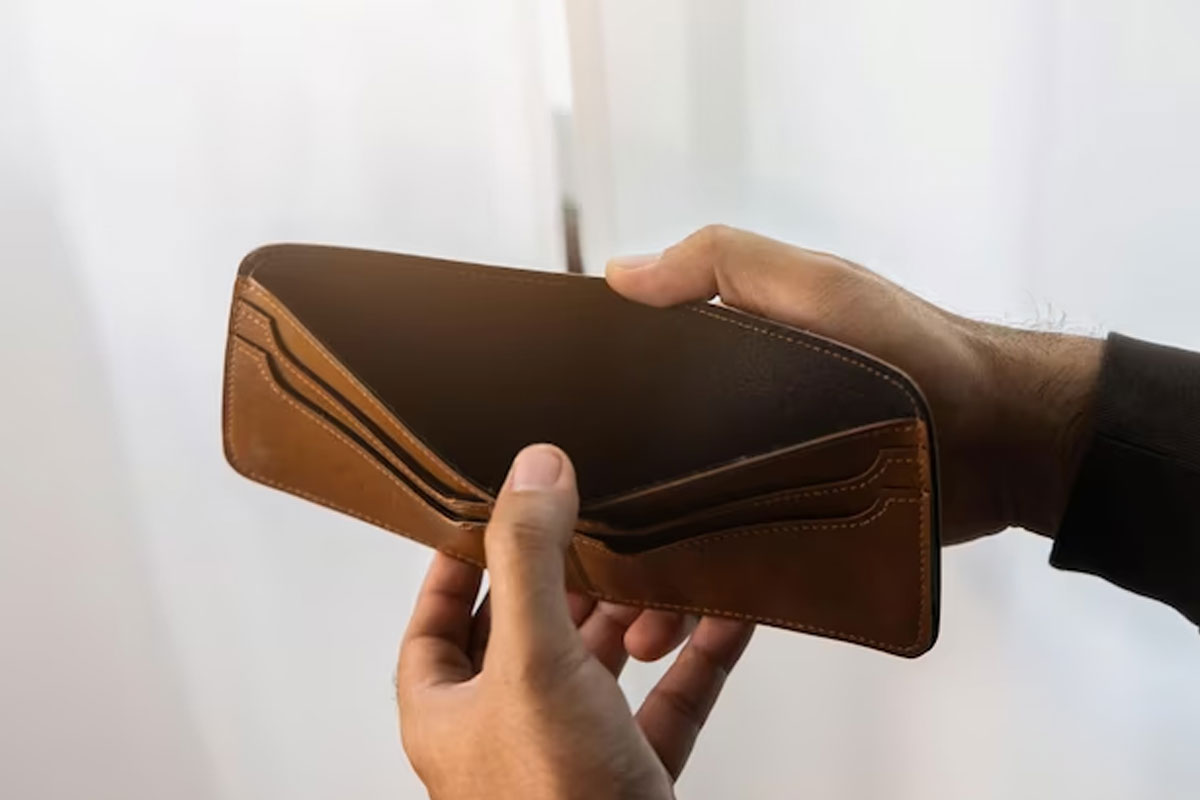 wallet according top vastu