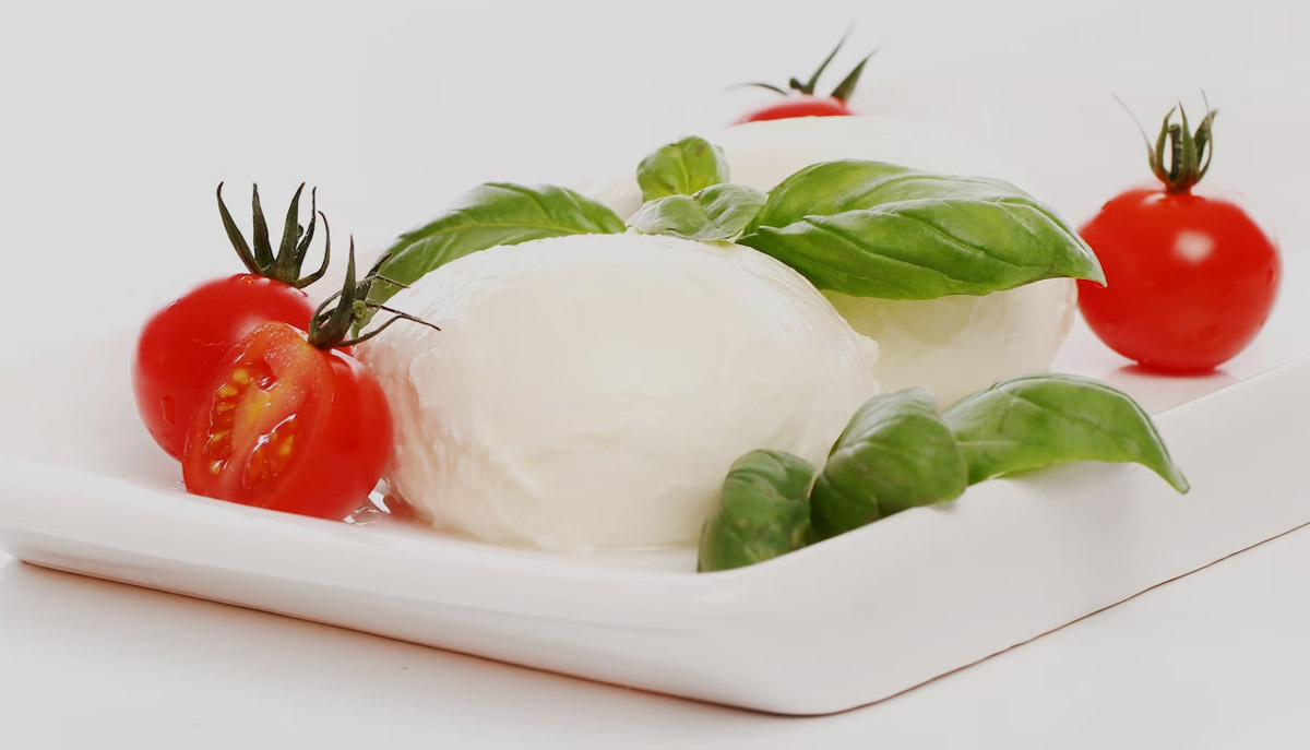 weird food combinations of pasta biryani