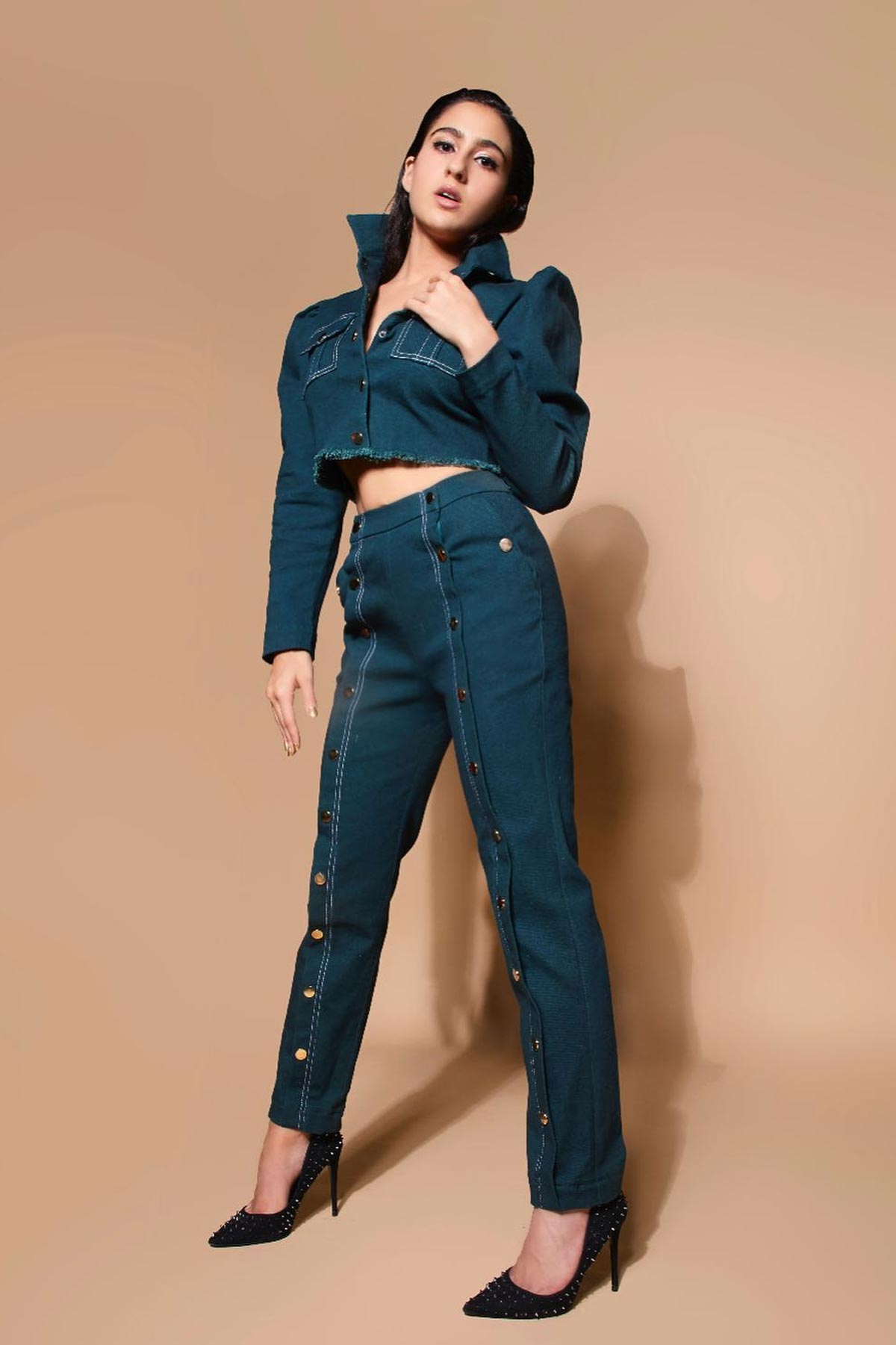 what is gender neutral clothing in hindi