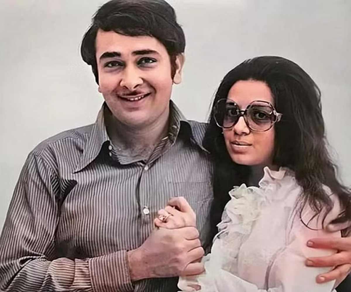 Babita Kapoor Reunites With Husband Randhir Kapoor After  Years Of Separation