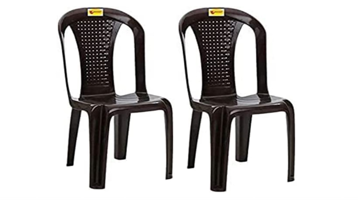 Plastic Chair ये लाइट वेट चेयर्स हैं आउटडोर और इंडोर के लिए बेस्ट