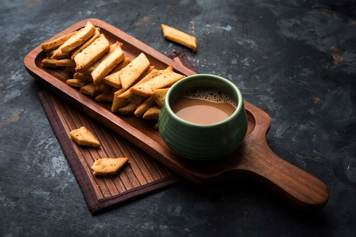 Namak pare recipe in hindi