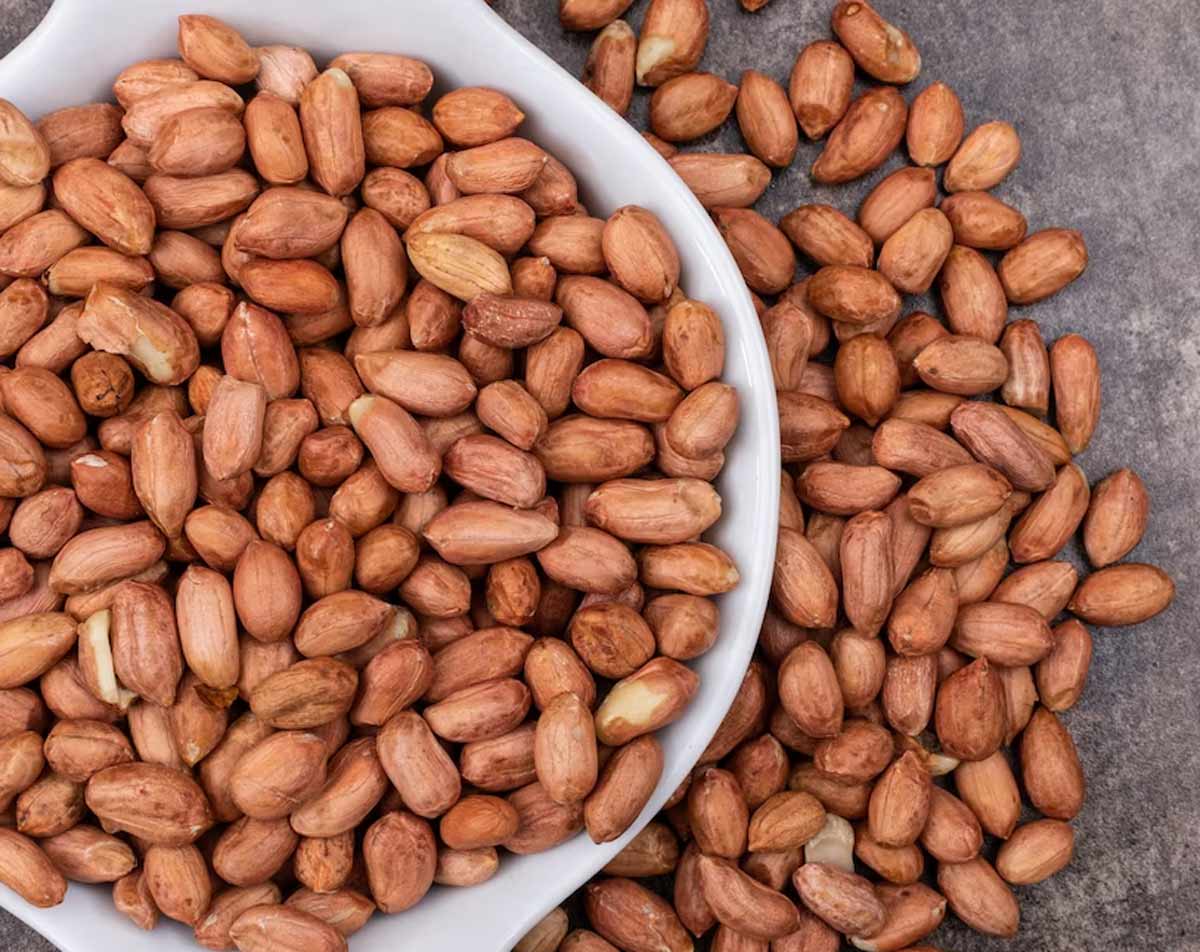 Use moongfali in chutney