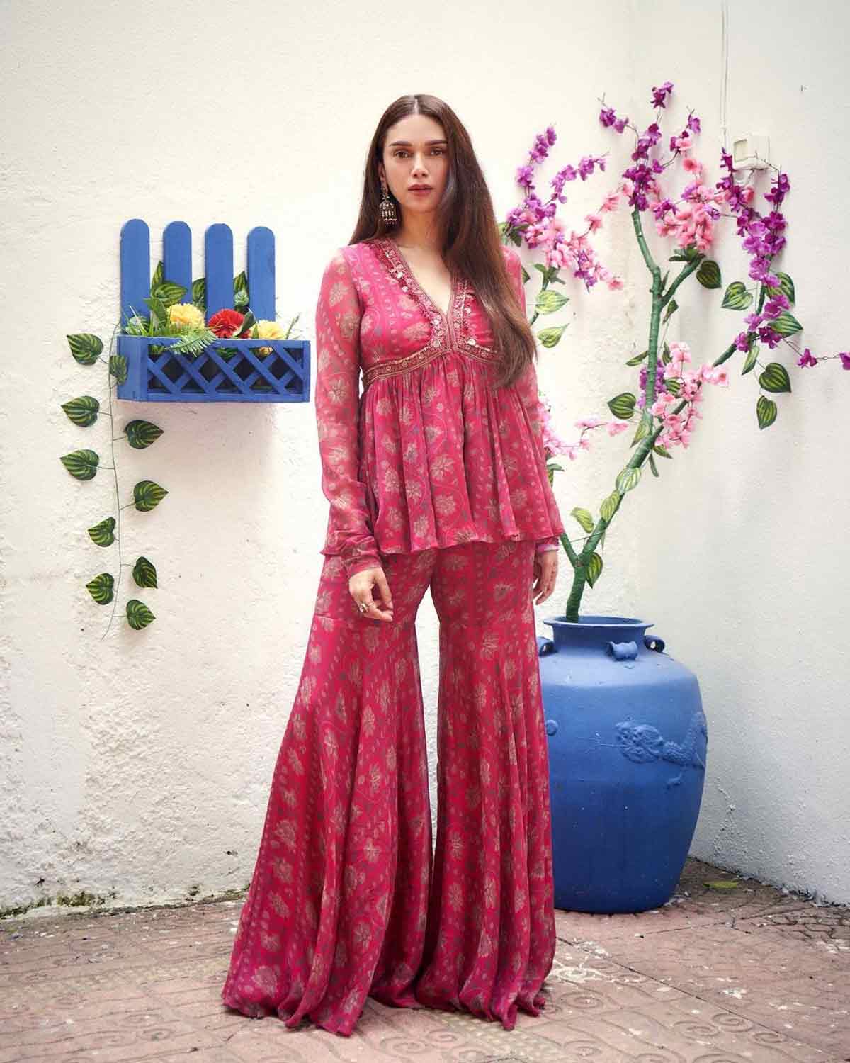 aditi rao hydari wearing short anarakali
