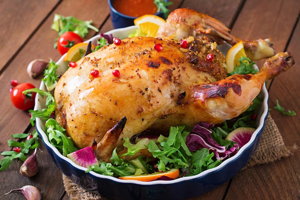3 Quick Chicken Recipes To Host A Dinner Gathering | HerZindagi
