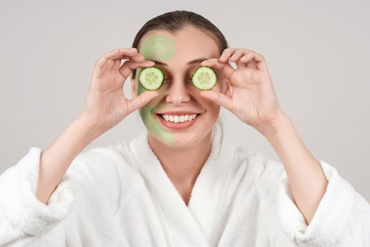 Summer Special चेहरे की चमक बरकरार रखेगा खीरा, यूं करें इस्तेमाल