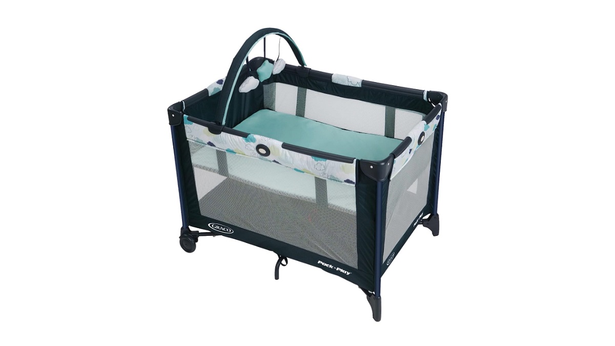 Cot for Infants बच्चों को सुलाना हैं सुकून से तो इस्तेमाल करें ये