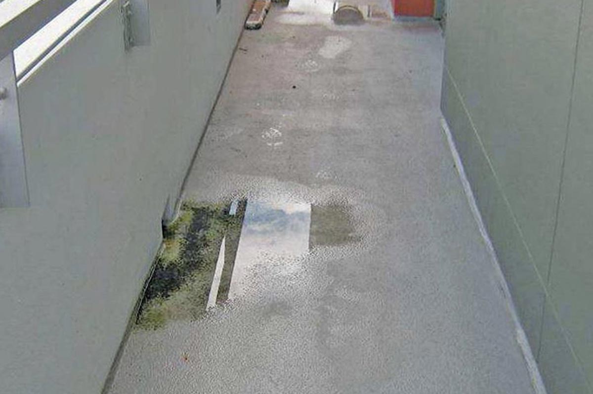 how to clean concrete balcony