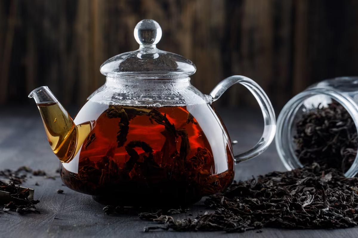 how to use black tea for white hair