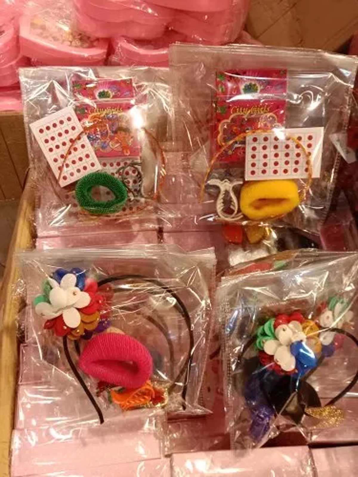 Stationery Set Bag Gift Set/kanya pujan gifts set For Kids Girls Boy  Birthday/Kanjak/Navratri Return Gifts Pack of 12 : Amazon.in: Toys & Games