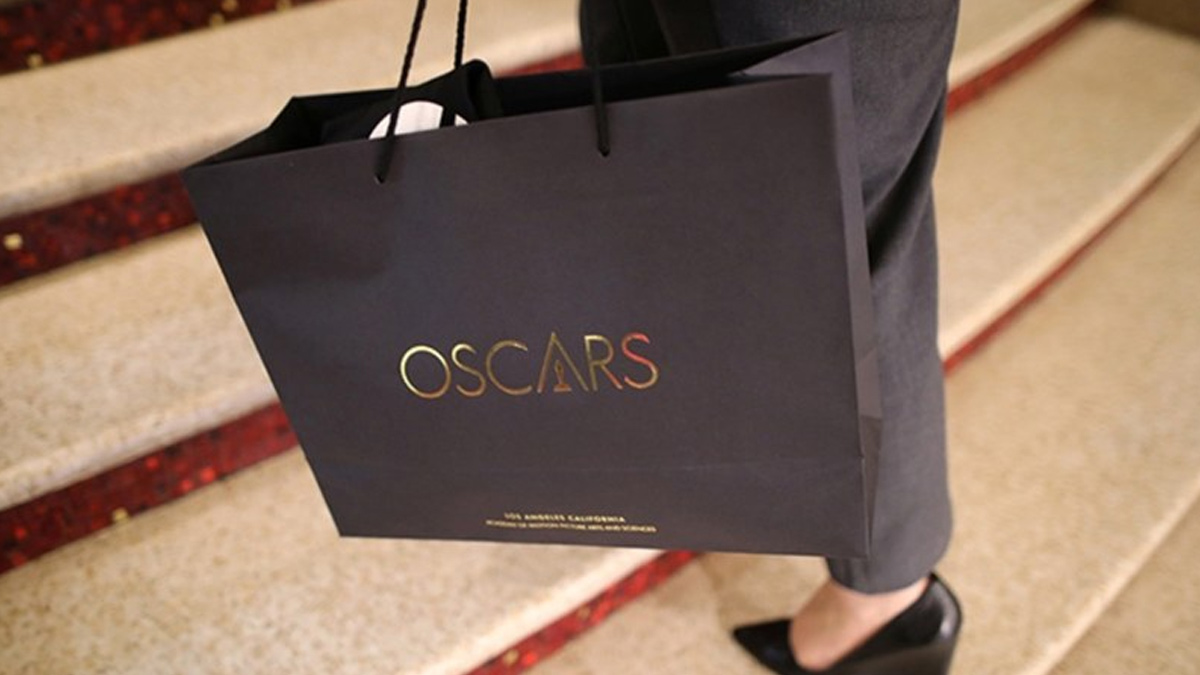 The Big Reveal Here's What's Inside The Oscars Gift Bag For Nominees