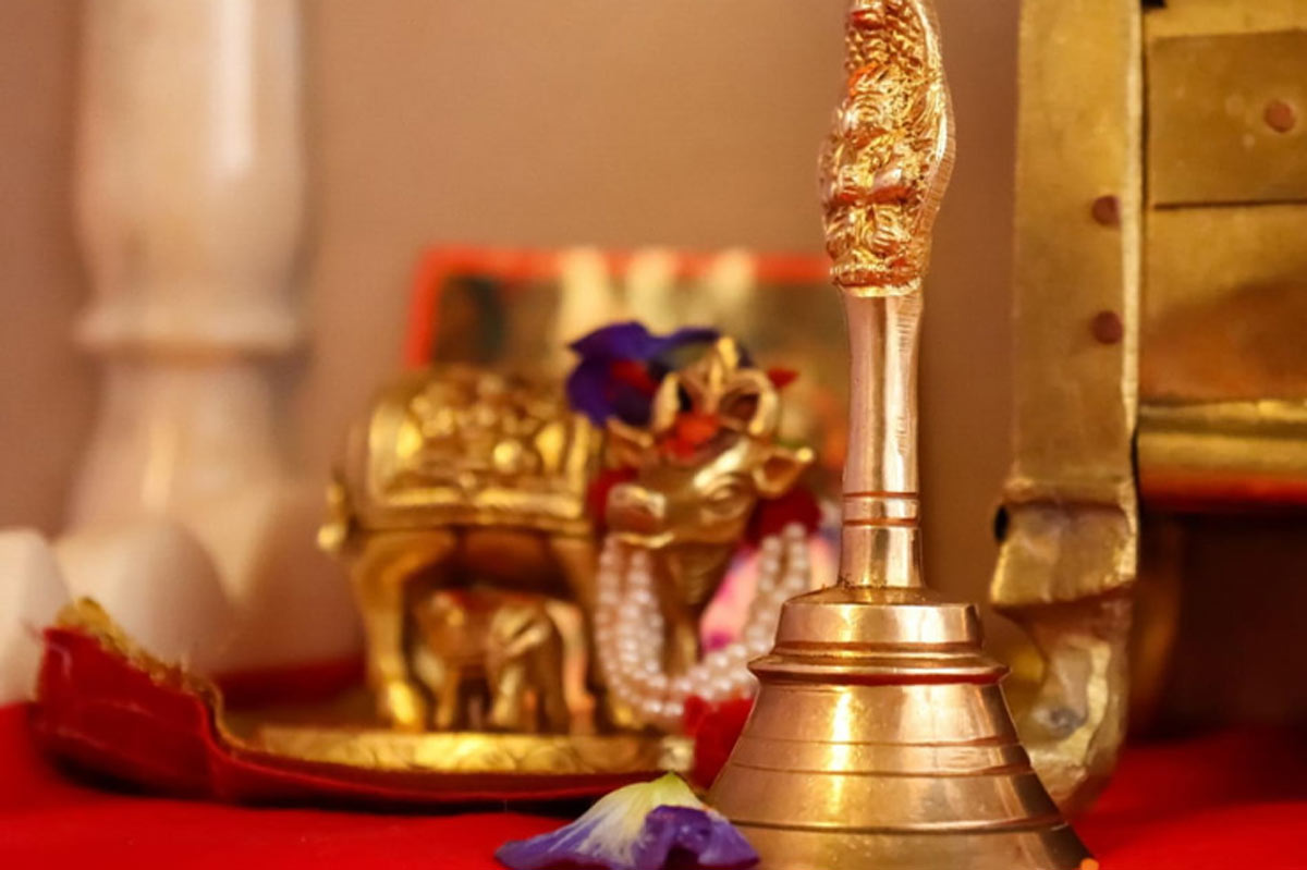 puja utensils in hindi