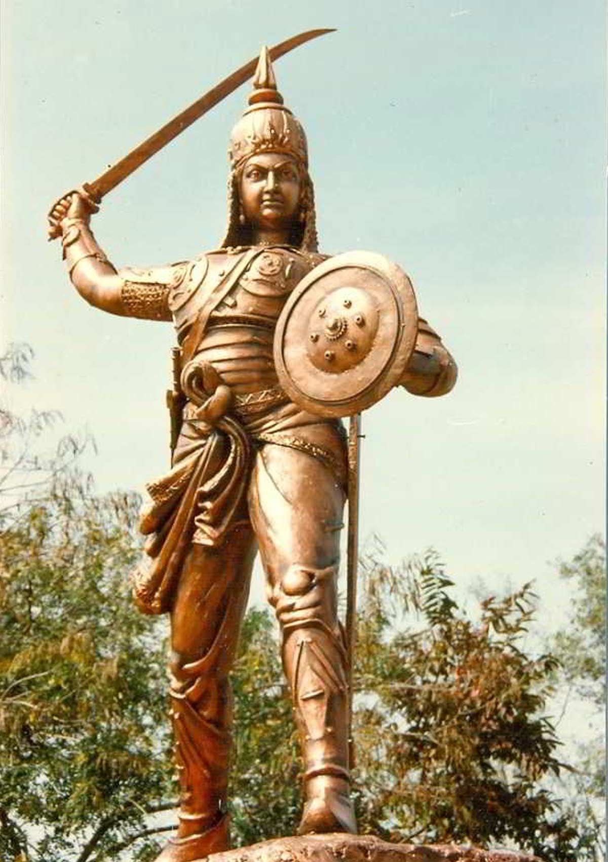 rani durgavati and her statue