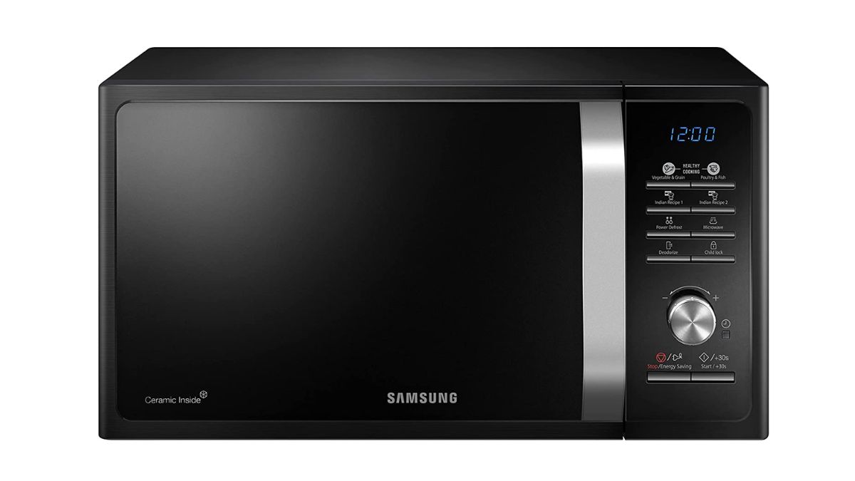 घर बैठे करें बेकिंग और ग्रिलिंग, बेस्ट Microwave Under 7000 में बनाएं
