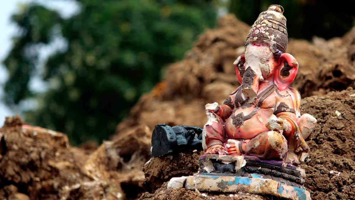 seeing broken idol in morning signs