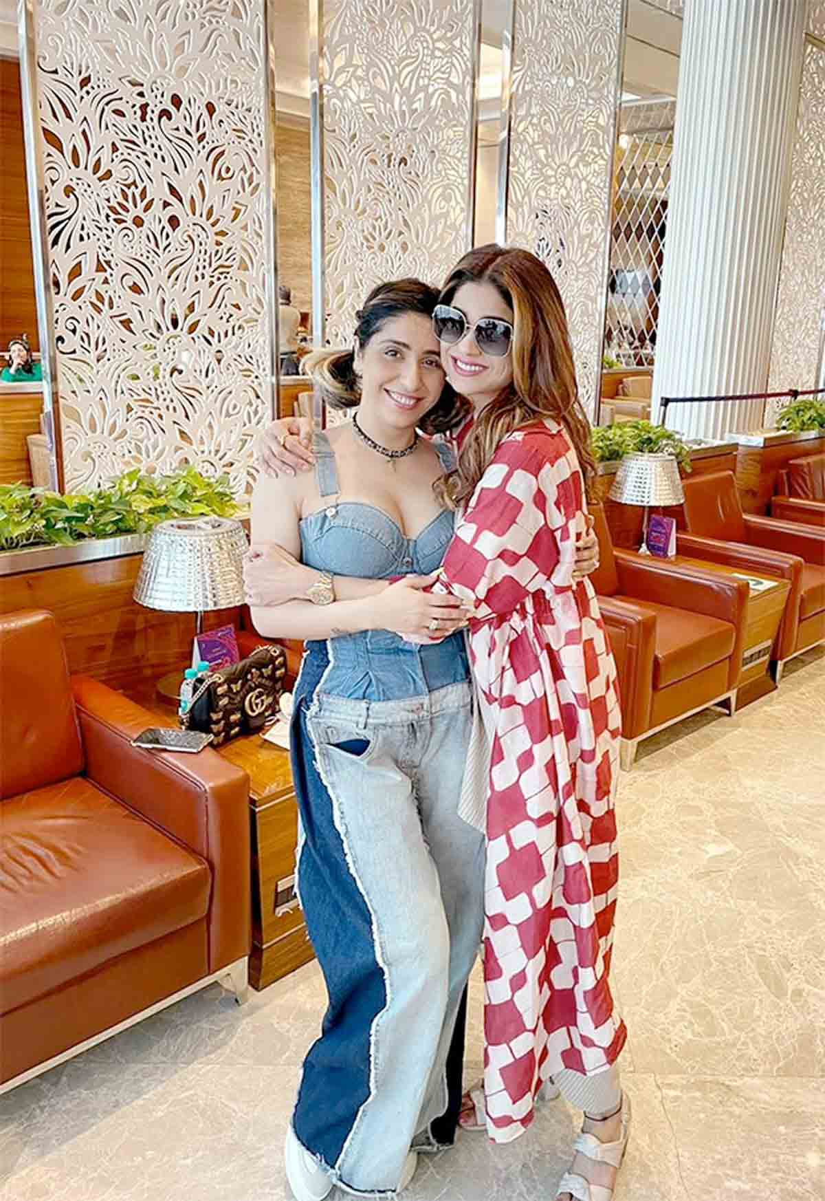 shamita and neha bhasin