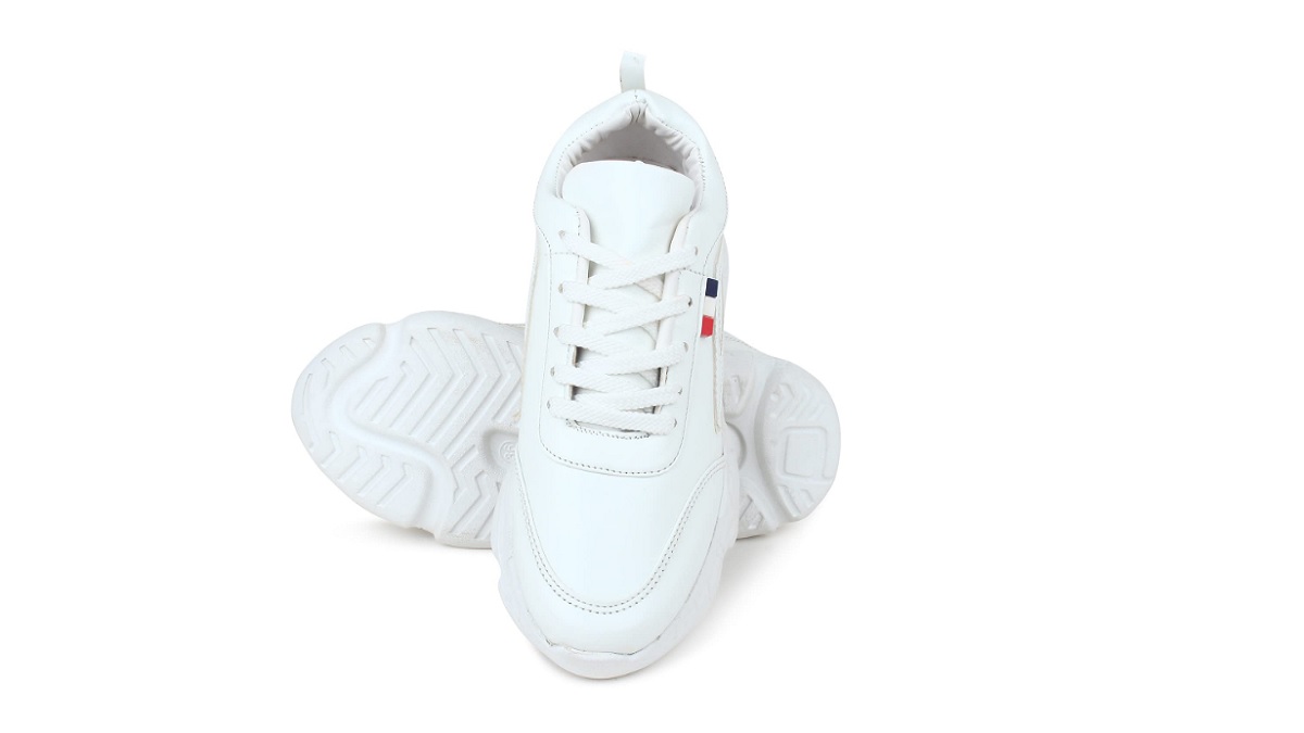 Best Women Sneakers सस्ते दाम में देंगे मंहगे जूतों को टक्कर, ये