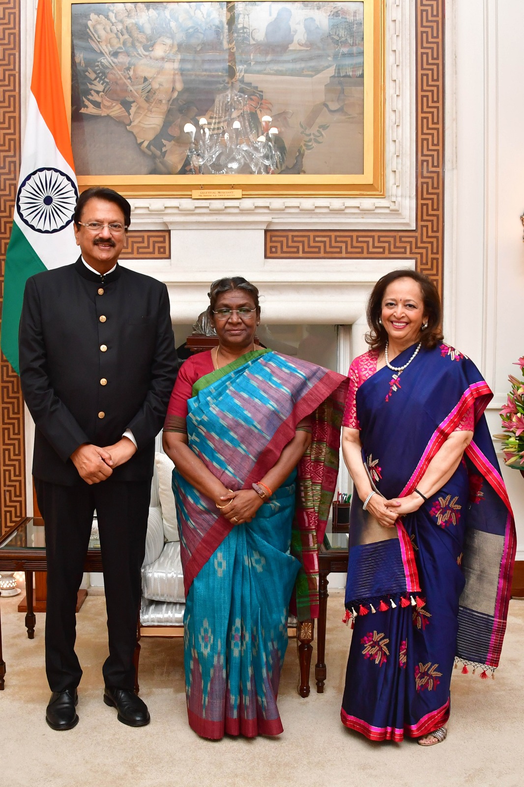 Swati Piramal Meets President Murmu, Discusses Piramal Foundation’s ...