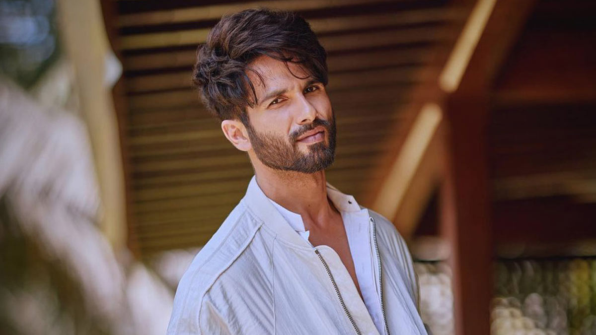 जब Shahid Kapoor का पीछा करती थी एक स्टार की बेटी, एक्टर ने की थी FIR |  shahid kapoor once lodged fir against this star kid for stalking |  HerZindagi