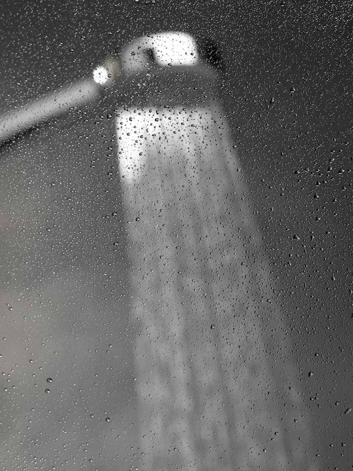 फॉगी मिरर को साफ करें uses of soap for foggy mirrors