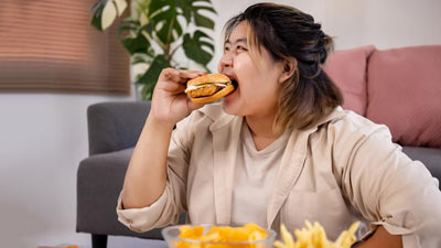 Weight Loss Foods : உடல் எடையை குறைக்க தவிர்க்க வேண்டிய உணவுகள் | foods