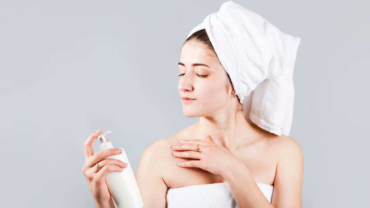 what is cleansing milk ()