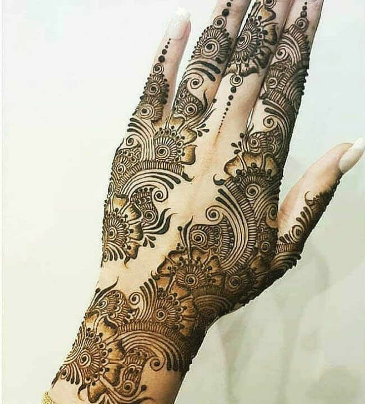 Double bail design mehndi