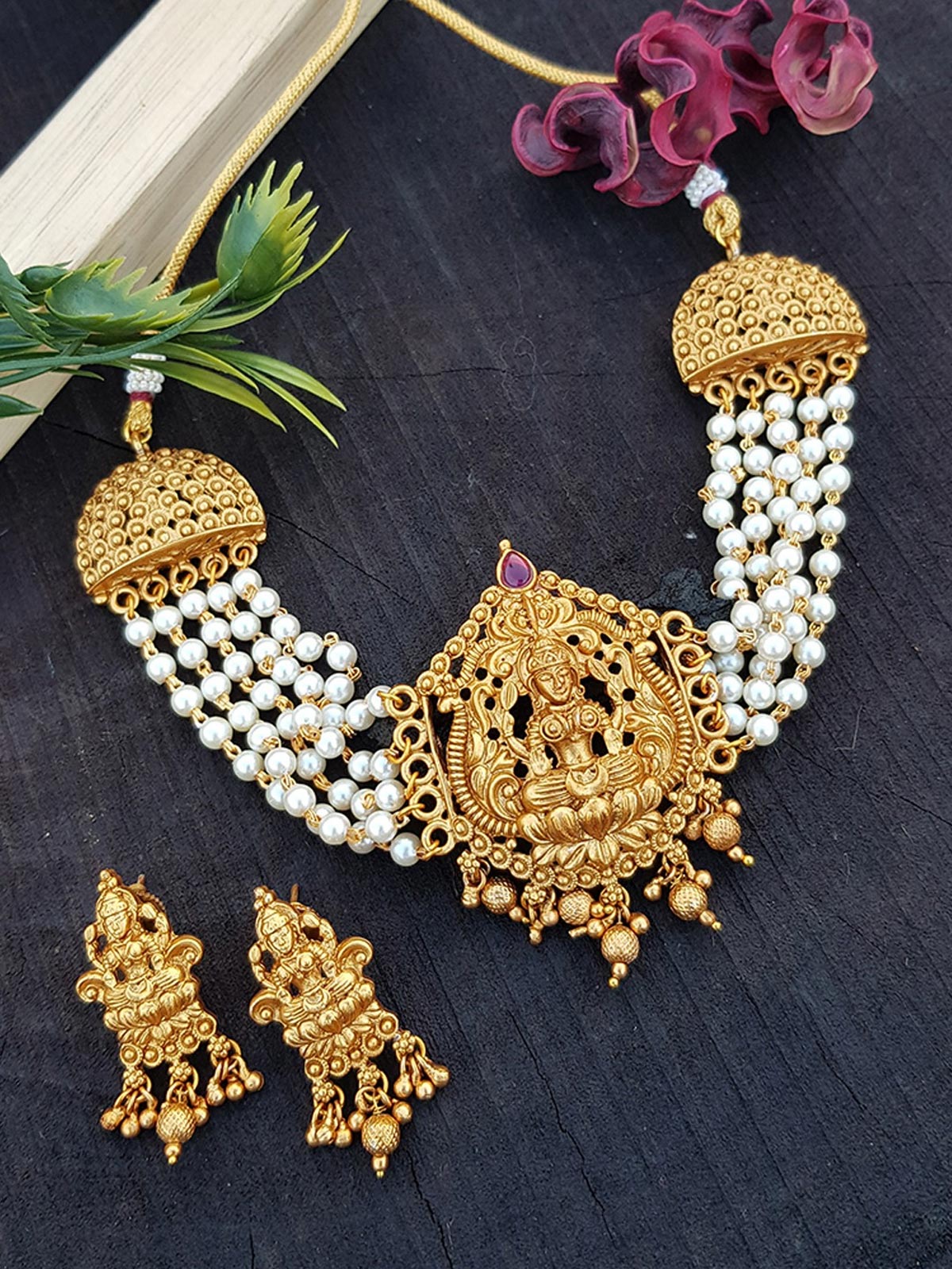 Temple jewellery design